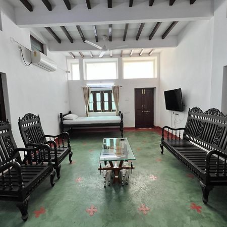 Bed and Breakfast Laxmi Nivas 1949 Secunderabad Екстер'єр фото