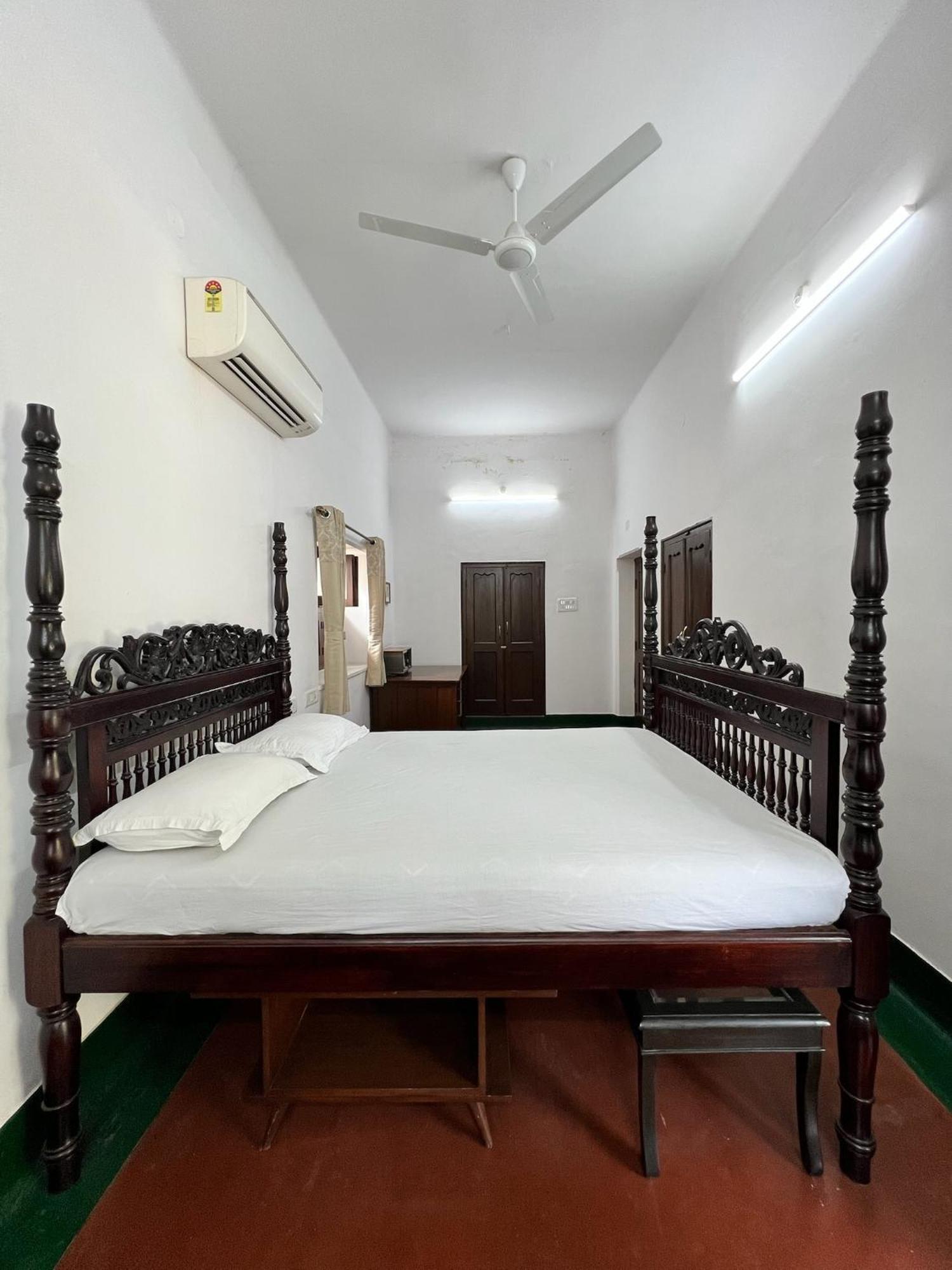 Bed and Breakfast Laxmi Nivas 1949 Secunderabad Екстер'єр фото
